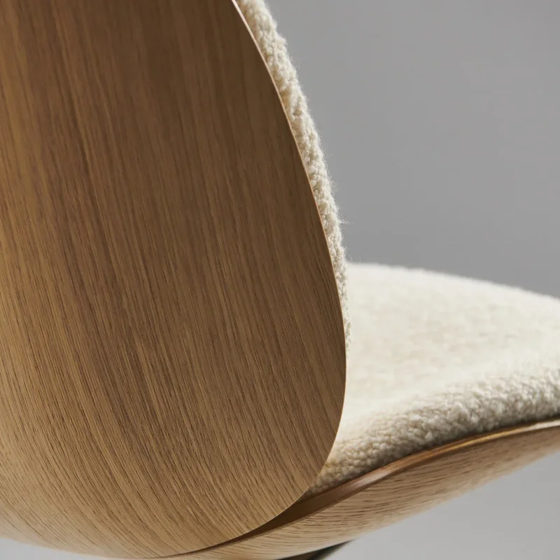 Beetle veneer conic base – Gubi.dk at Mesmetric