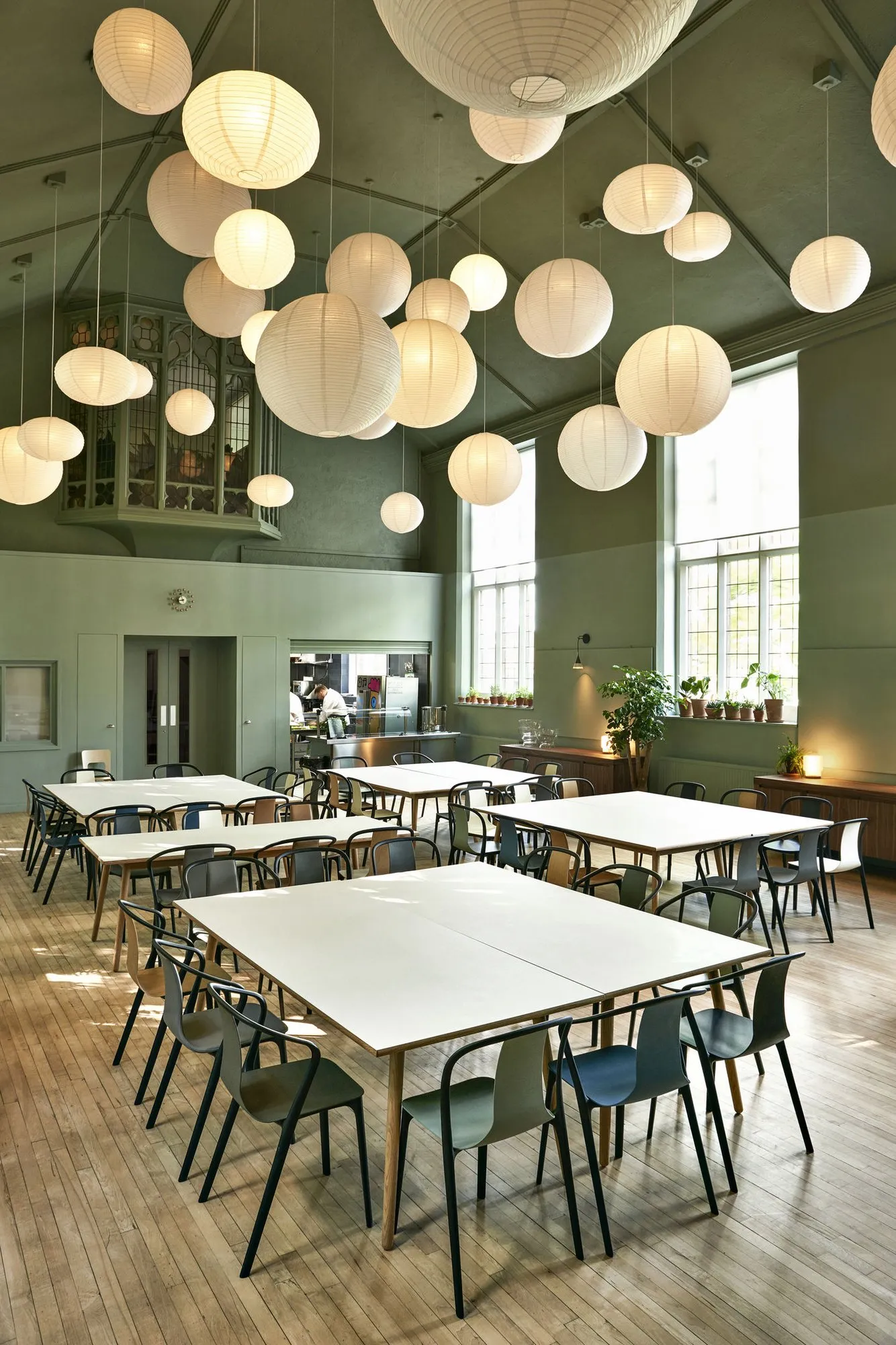 Belleville Armchair Plastic – Vitra at Mesmetric