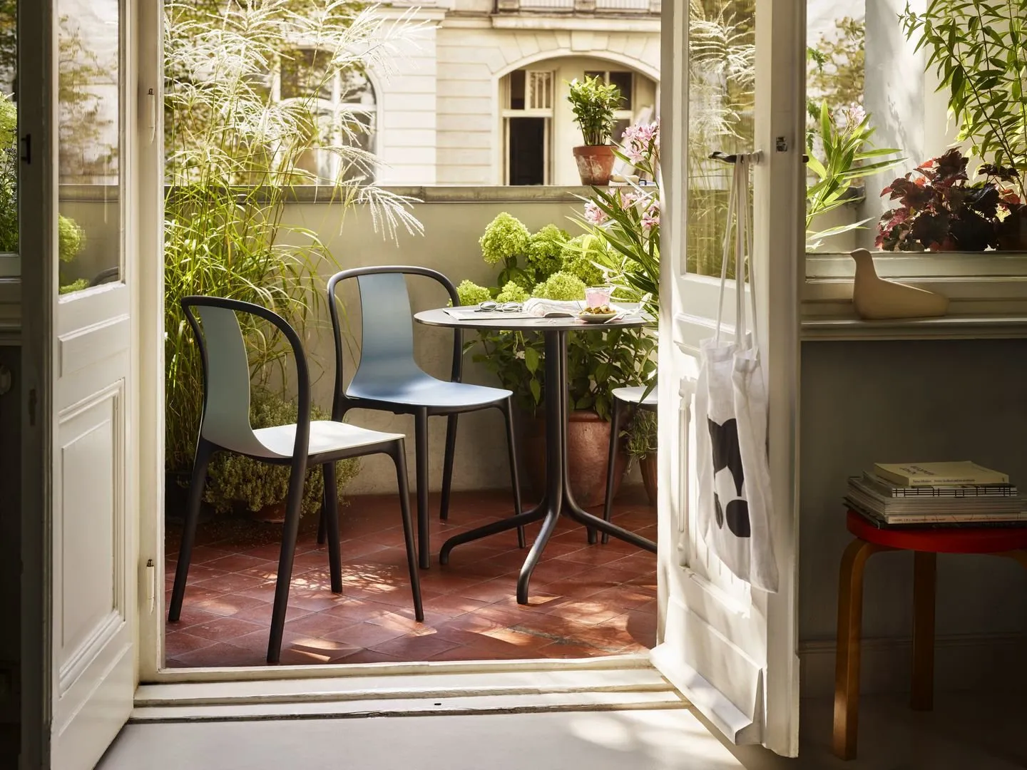 Belleville Wood – Vitra at Mesmetric