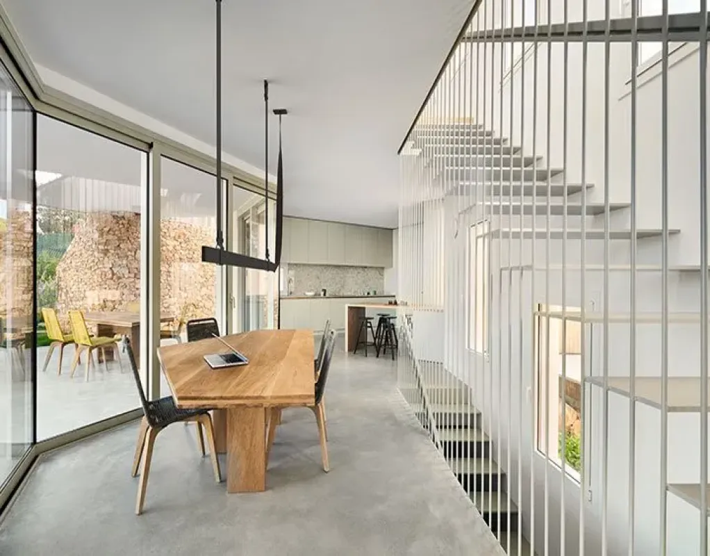 Belt – Flos at Mesmetric