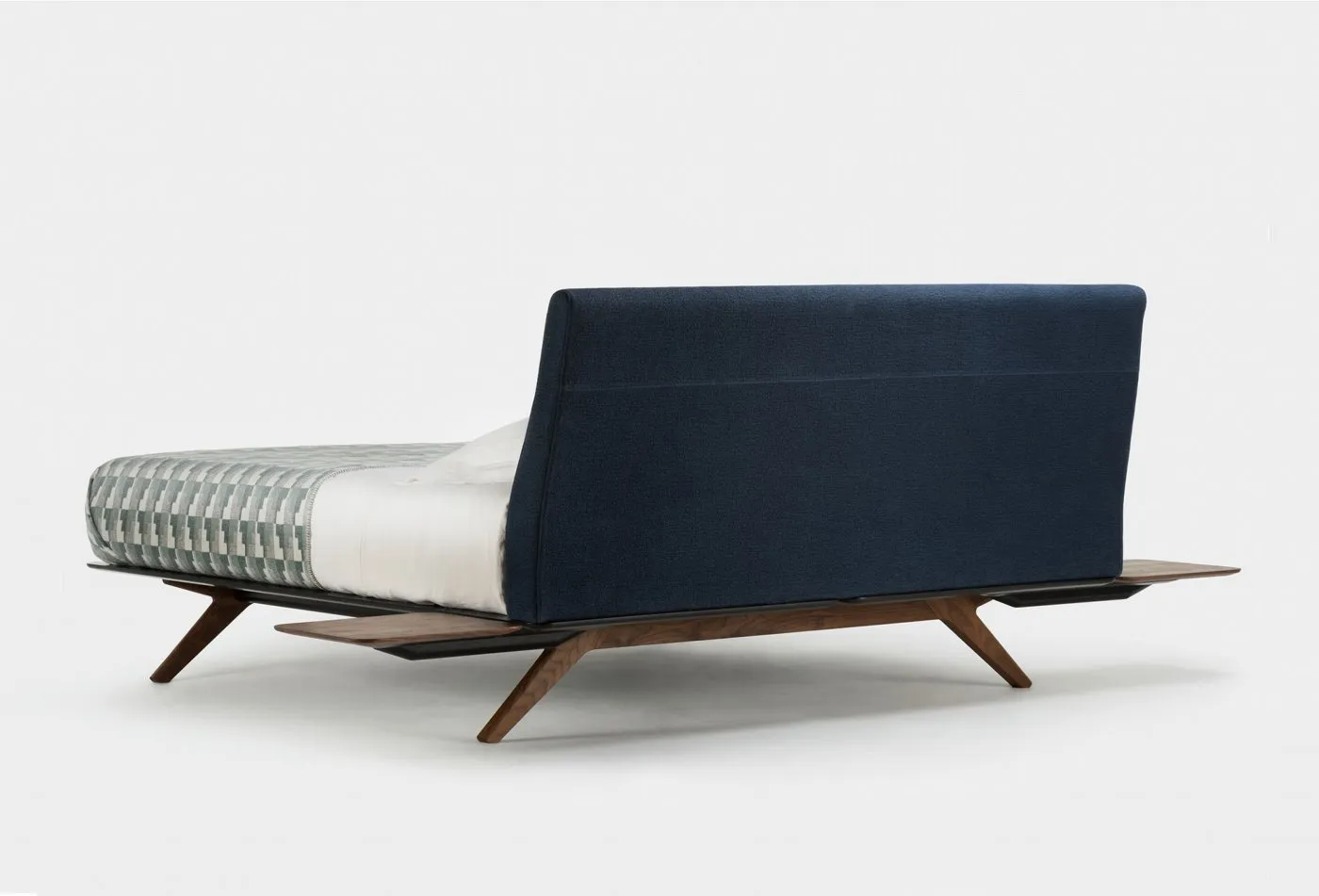 351 Hepburn Bed – De La Espada at Mesmetric