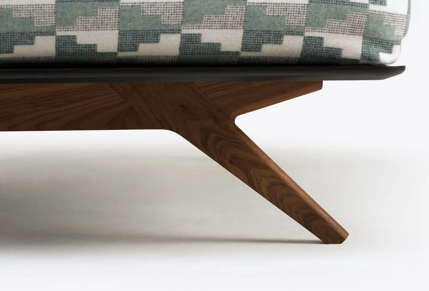 351 Hepburn Bed – De La Espada at Mesmetric