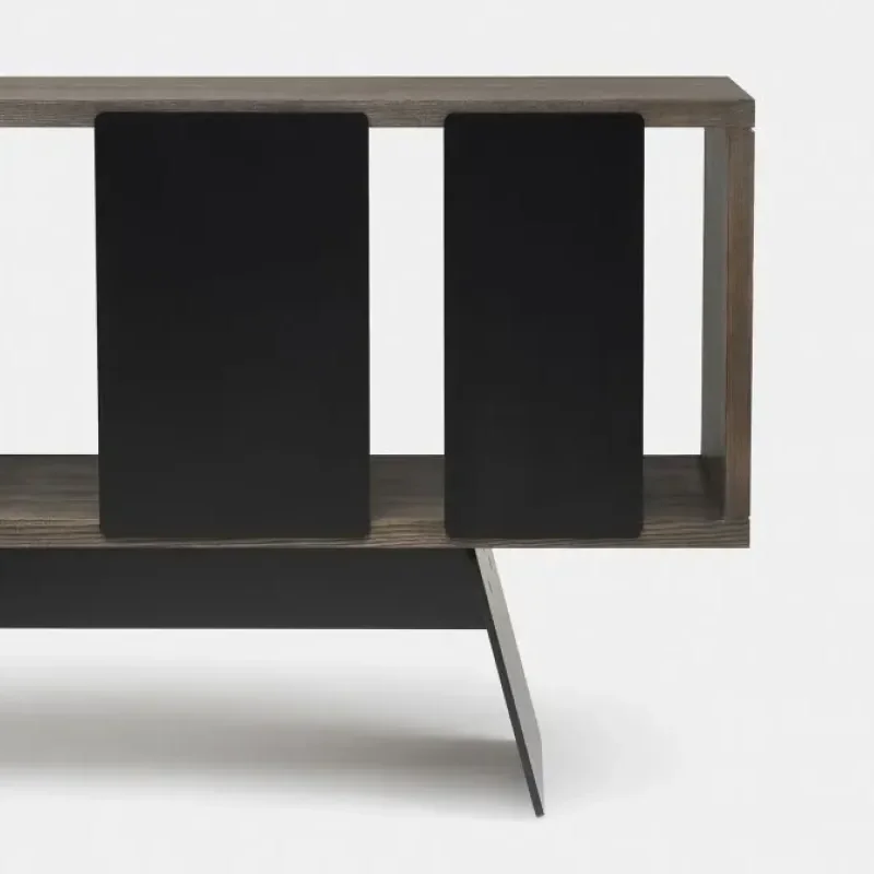 358 Different Trains Cabinet – De La Espada at Mesmetric