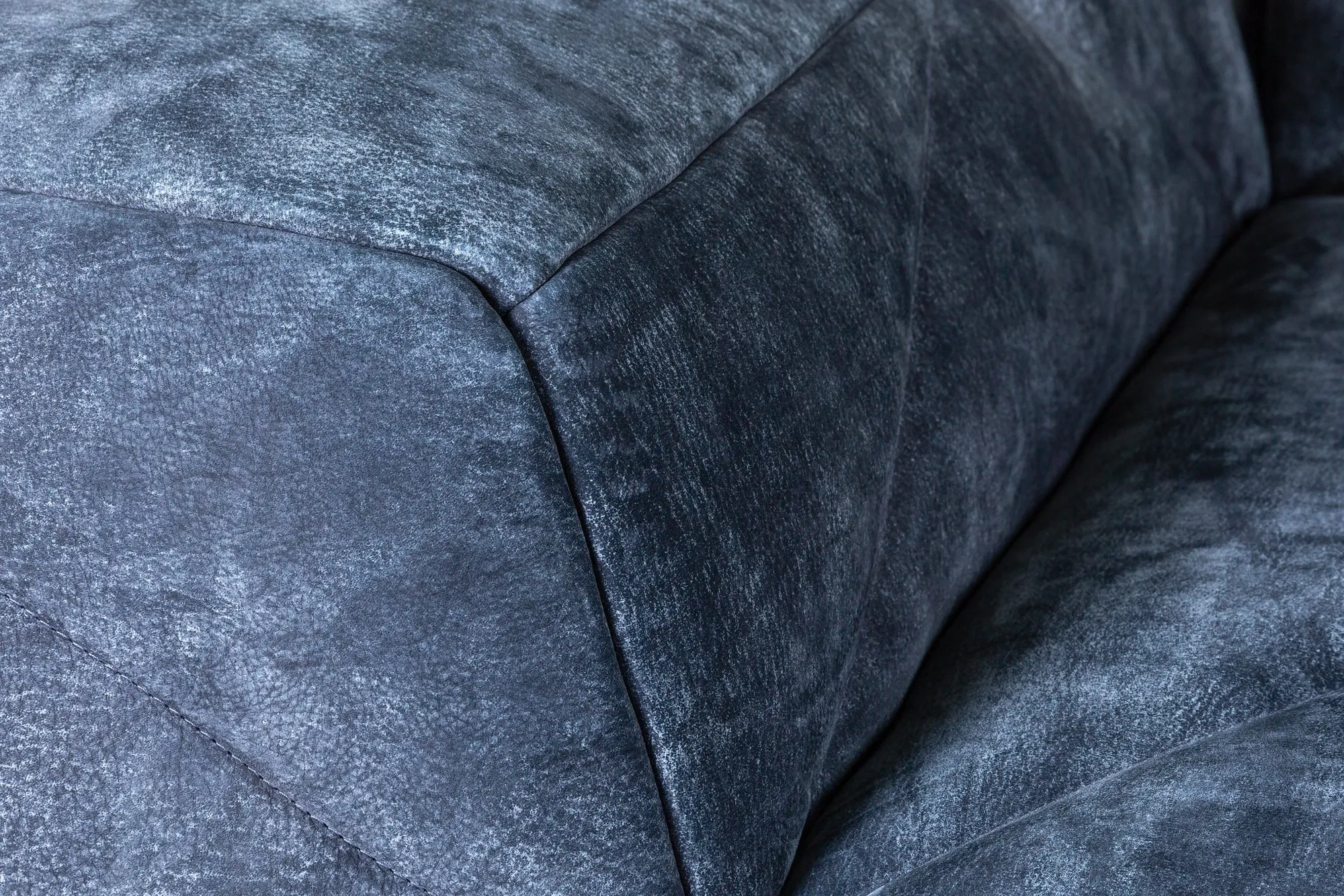 BFF Sofa – Moooi at Mesmetric