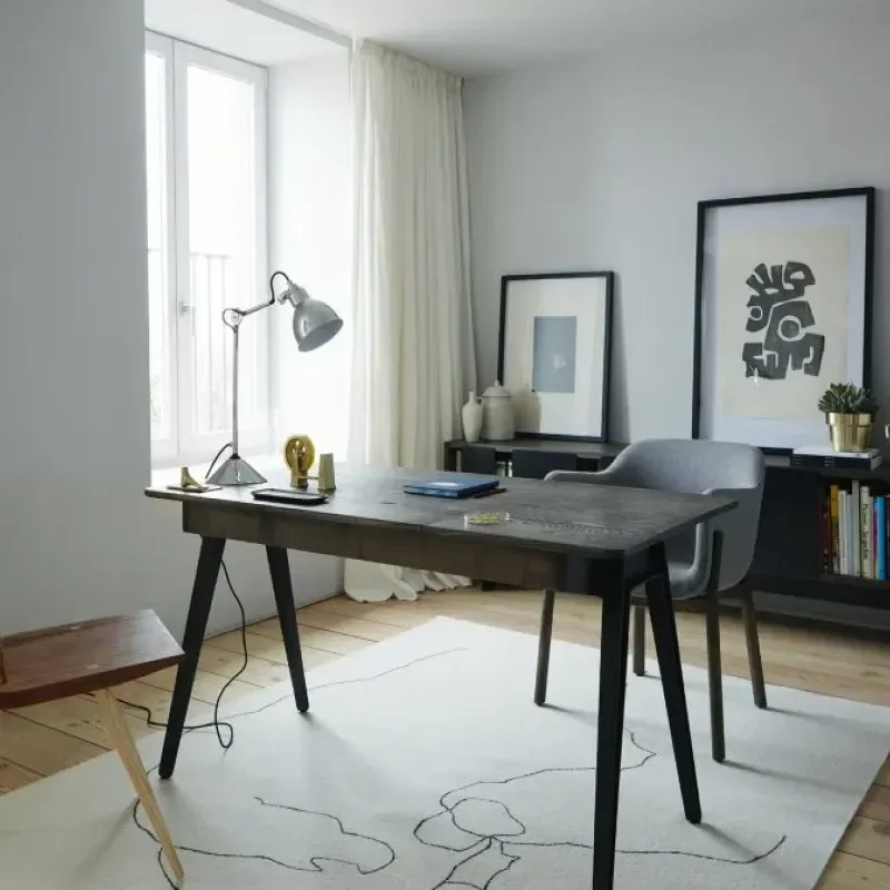364 Welles Table - De La Espada w Mesmetric