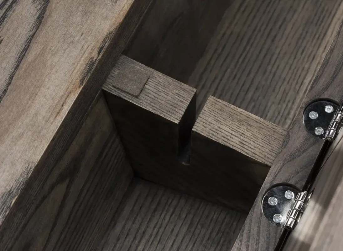 365 Orson Desk – De La Espada at Mesmetric