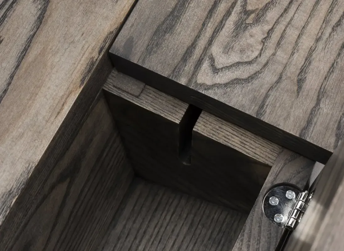 365 Orson Desk – De La Espada at Mesmetric