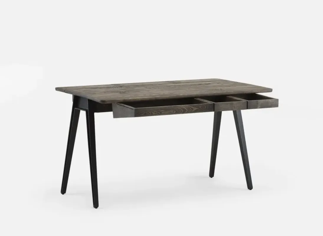 365 Orson Desk – De La Espada at Mesmetric