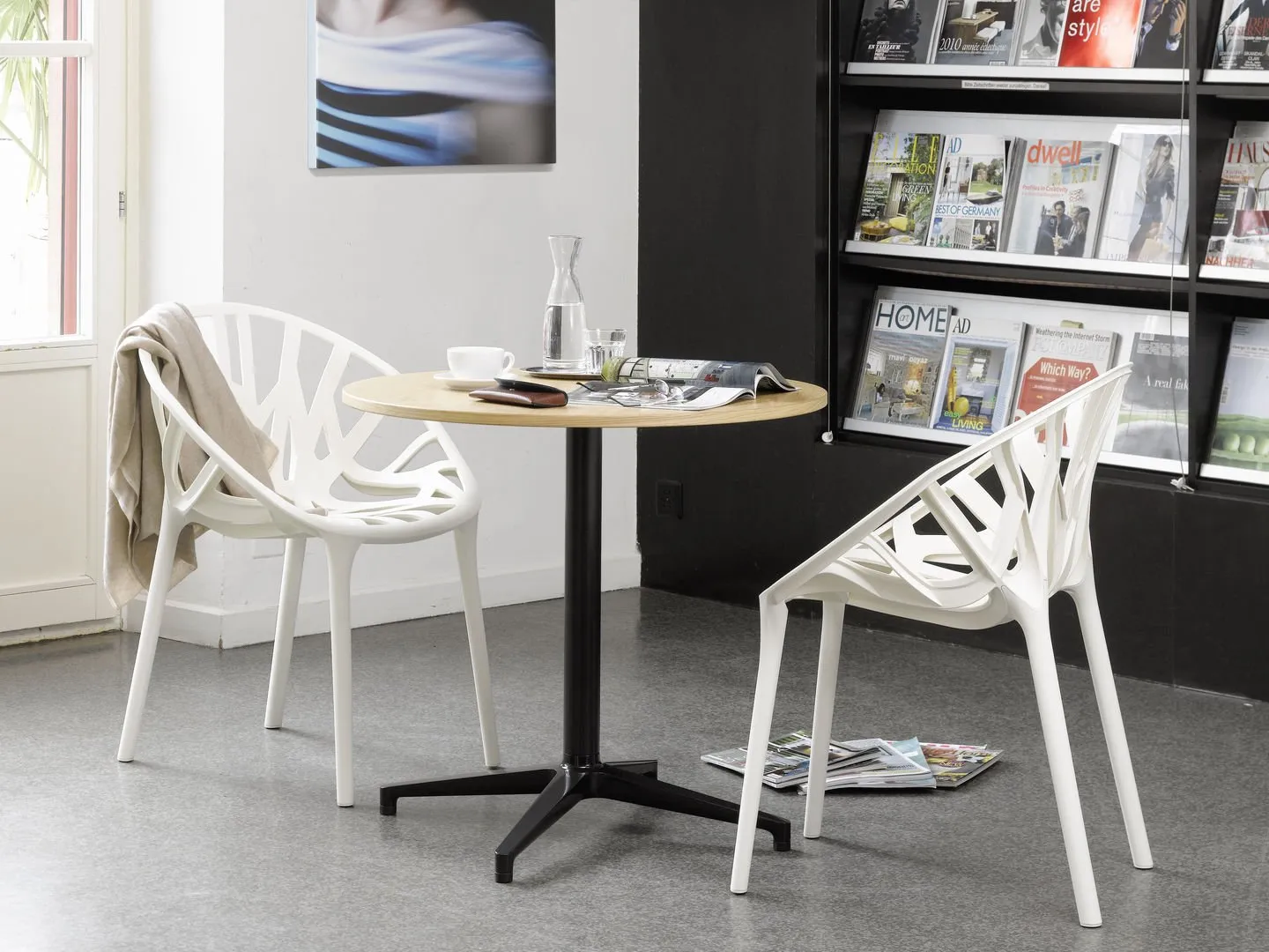 Bistro Round – Vitra at Mesmetric