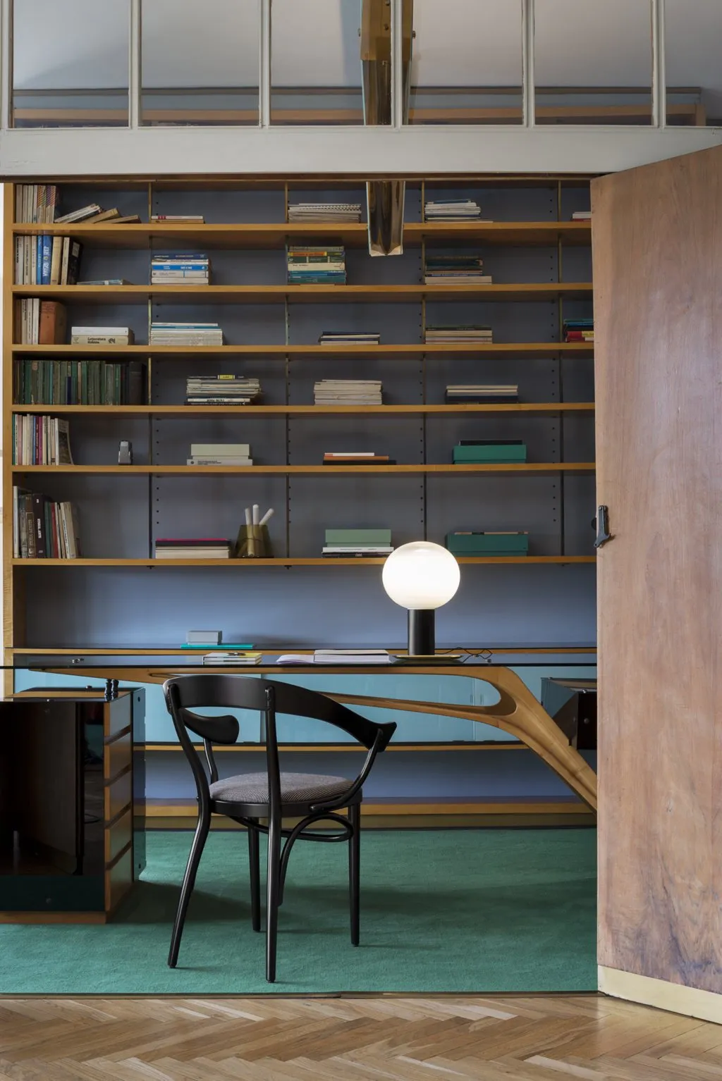 Bistrotstuhl Upholstered Seat – Gebrüder Thonet Vienna at Mesmetric