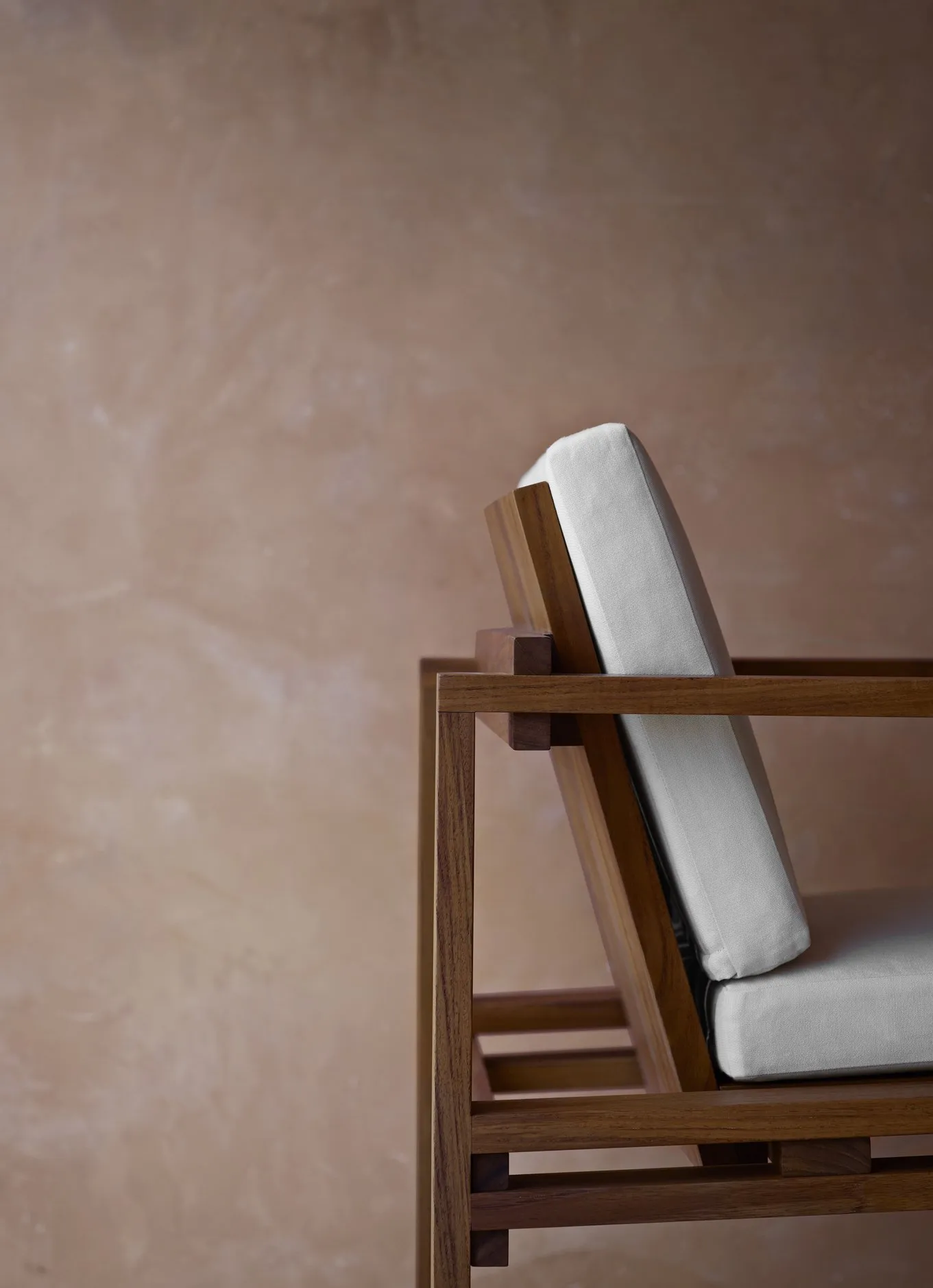 BK10 Dining Indoor-Outdoor - Carl Hansen w Mesmetric