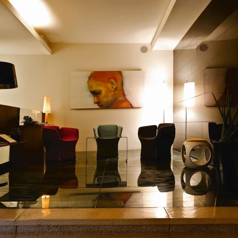 Bloomy – Moroso at Mesmetric