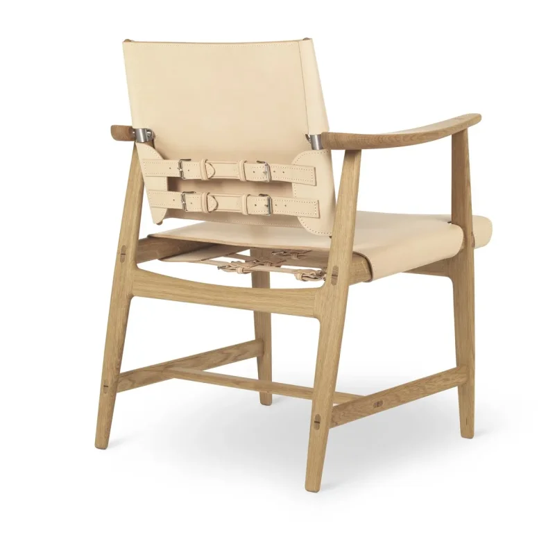 BM1106 Huntsman Chair