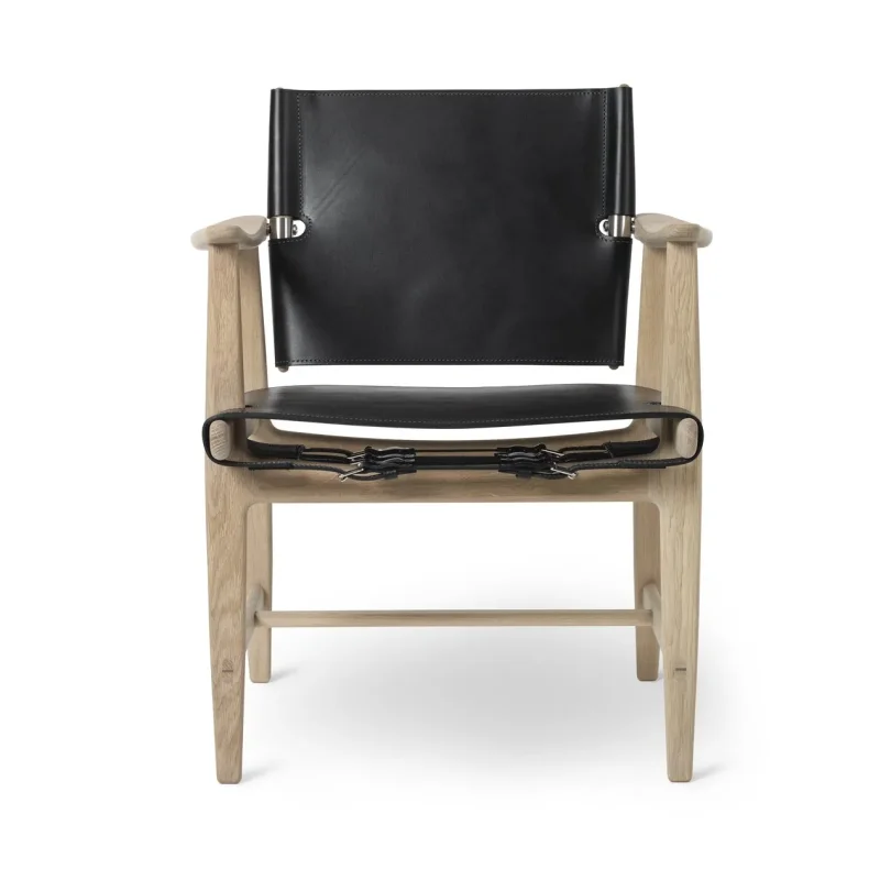 BM1106 Huntsman Chair