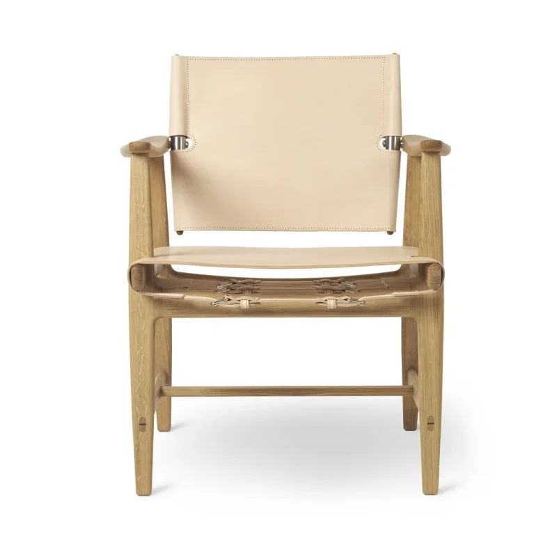 BM1106 Huntsman Chair