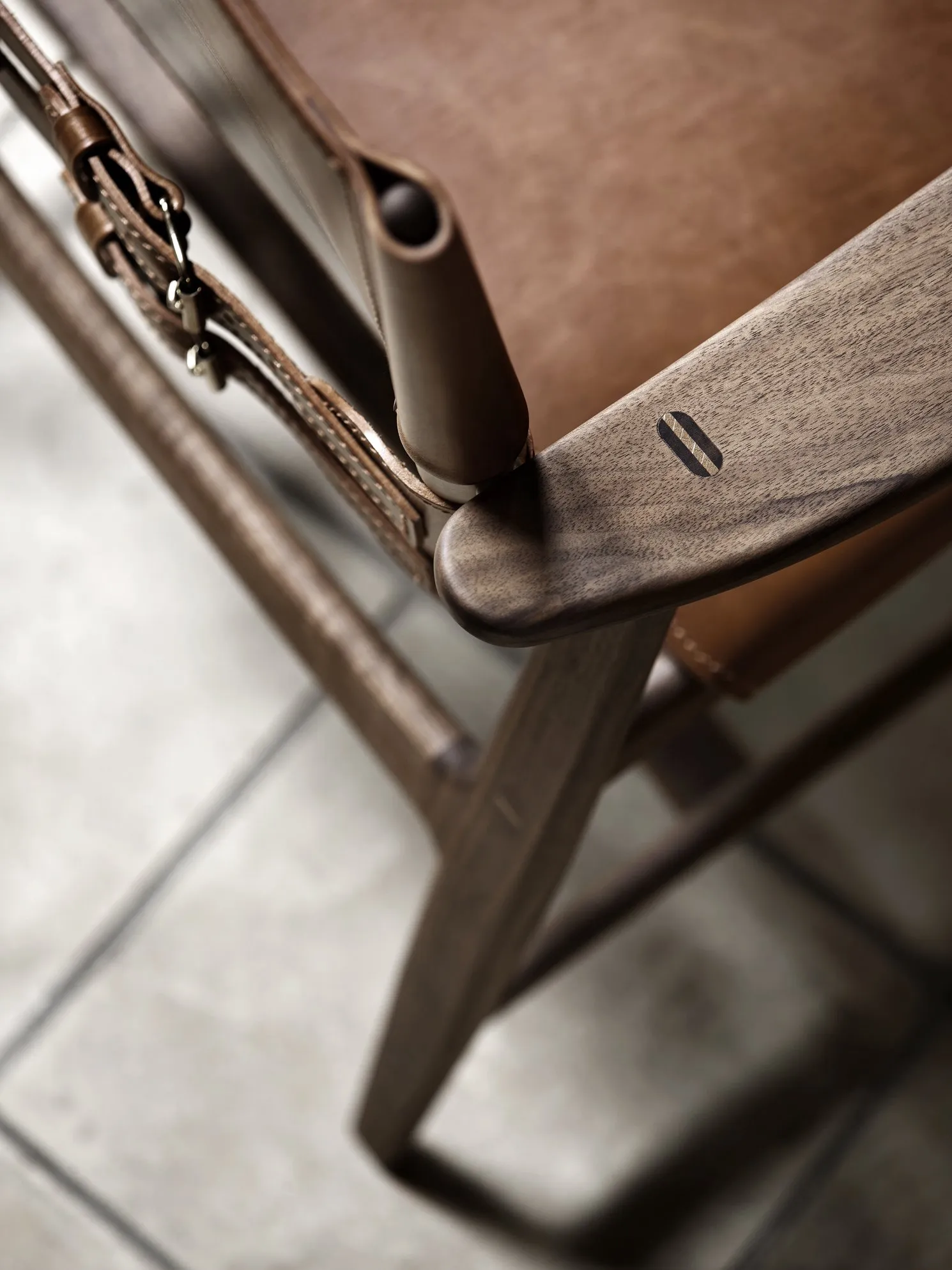 BM1106 Huntsman Chair