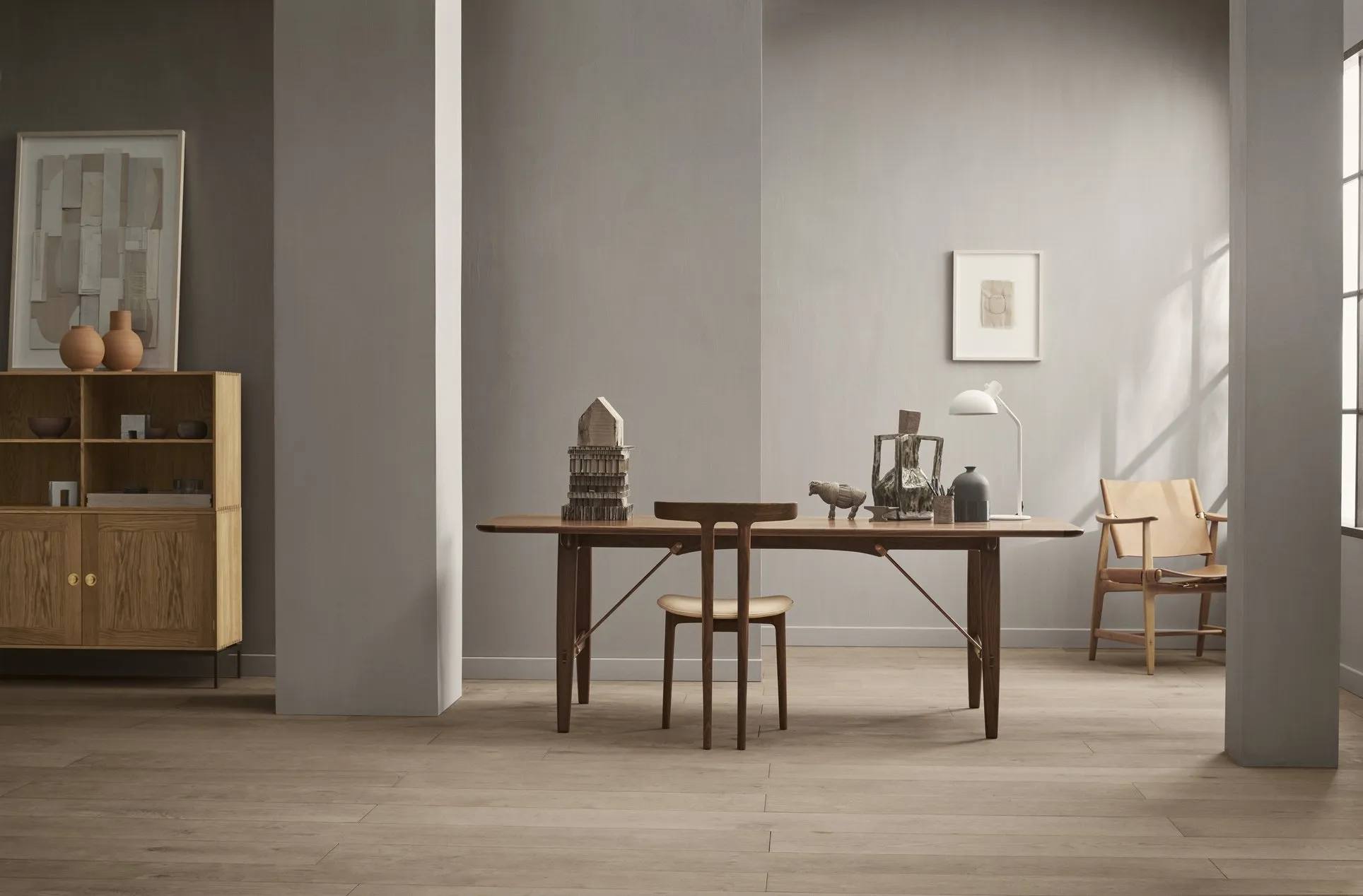 BM1106 Huntsman Chair