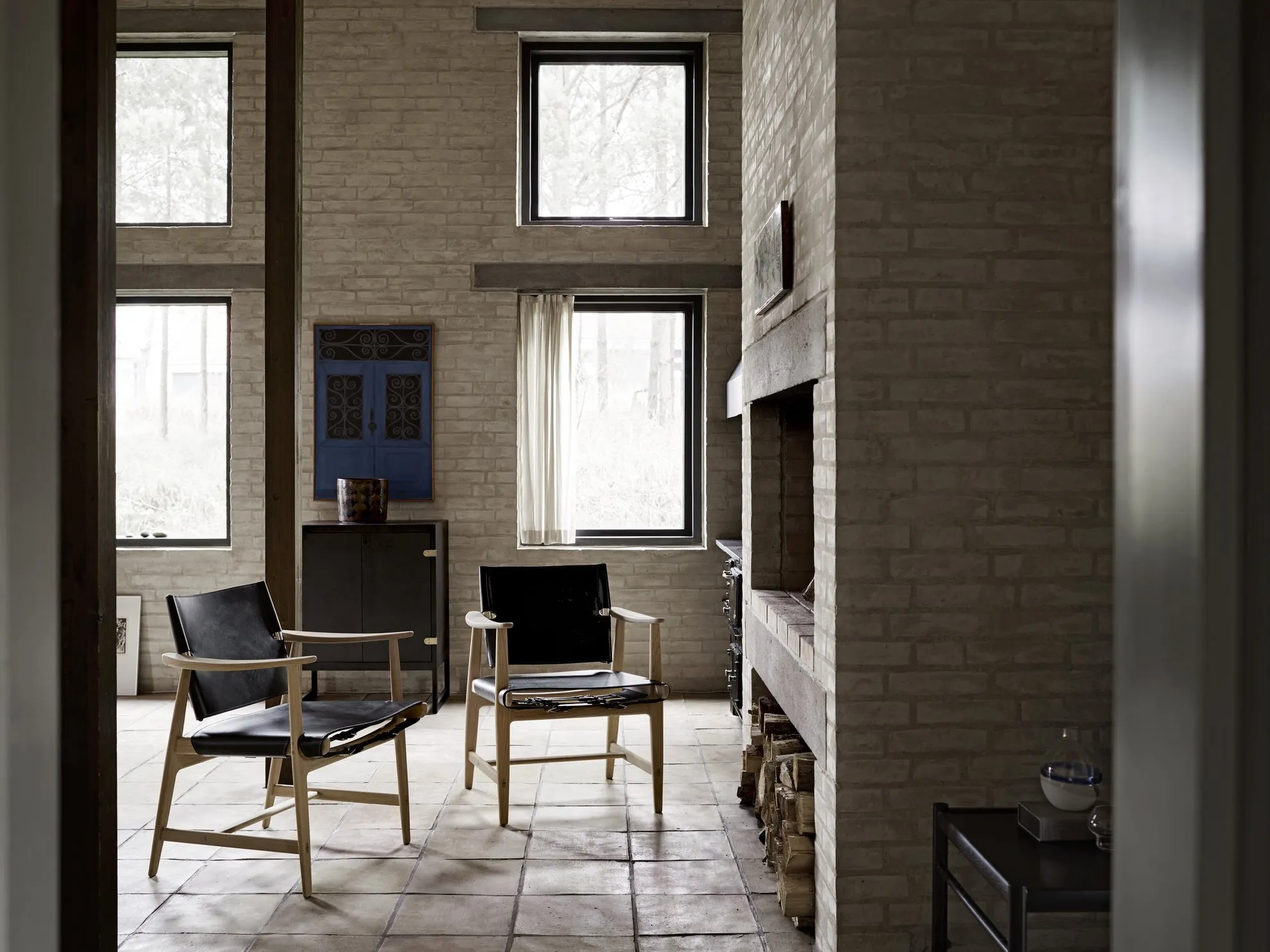 BM1106 Huntsman Chair