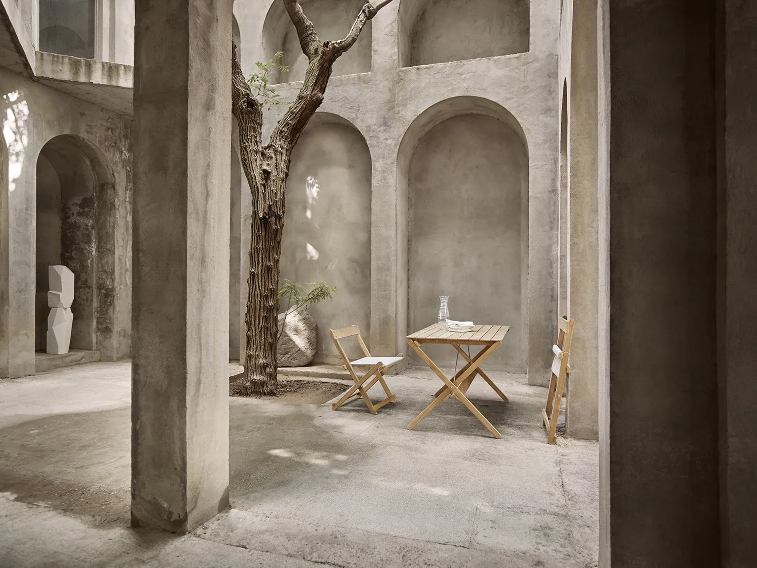 BM3670 Outdoor - Carl Hansen w Mesmetric
