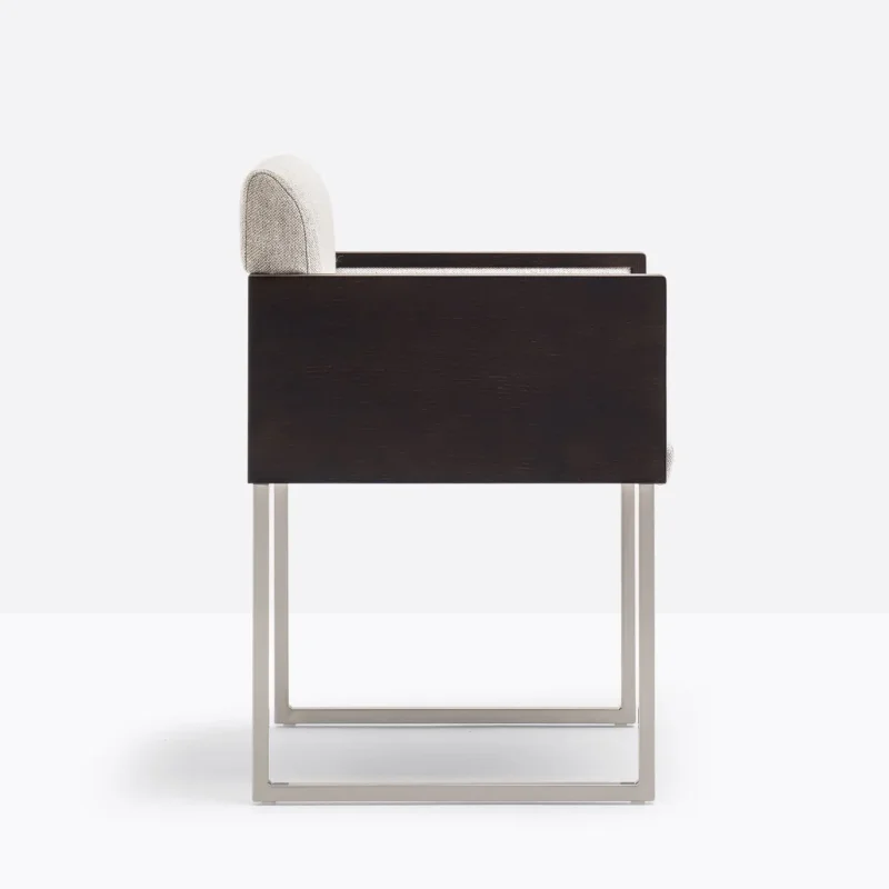 Box 740 – Pedrali at Mesmetric