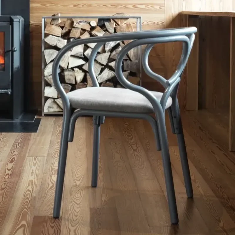 Brezel – Gebrüder Thonet Vienna at Mesmetric