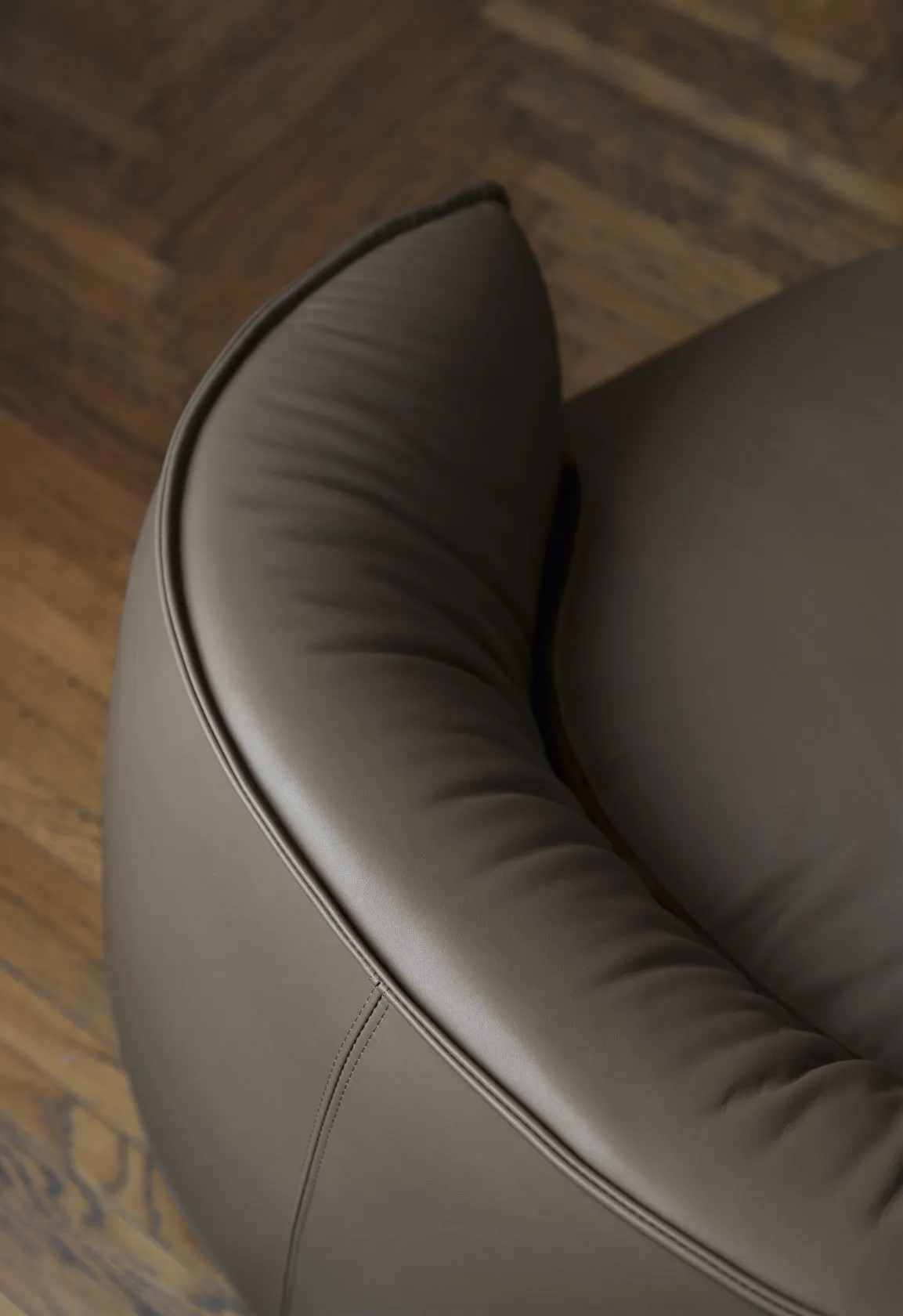 Brioni – Kristalia at Mesmetric