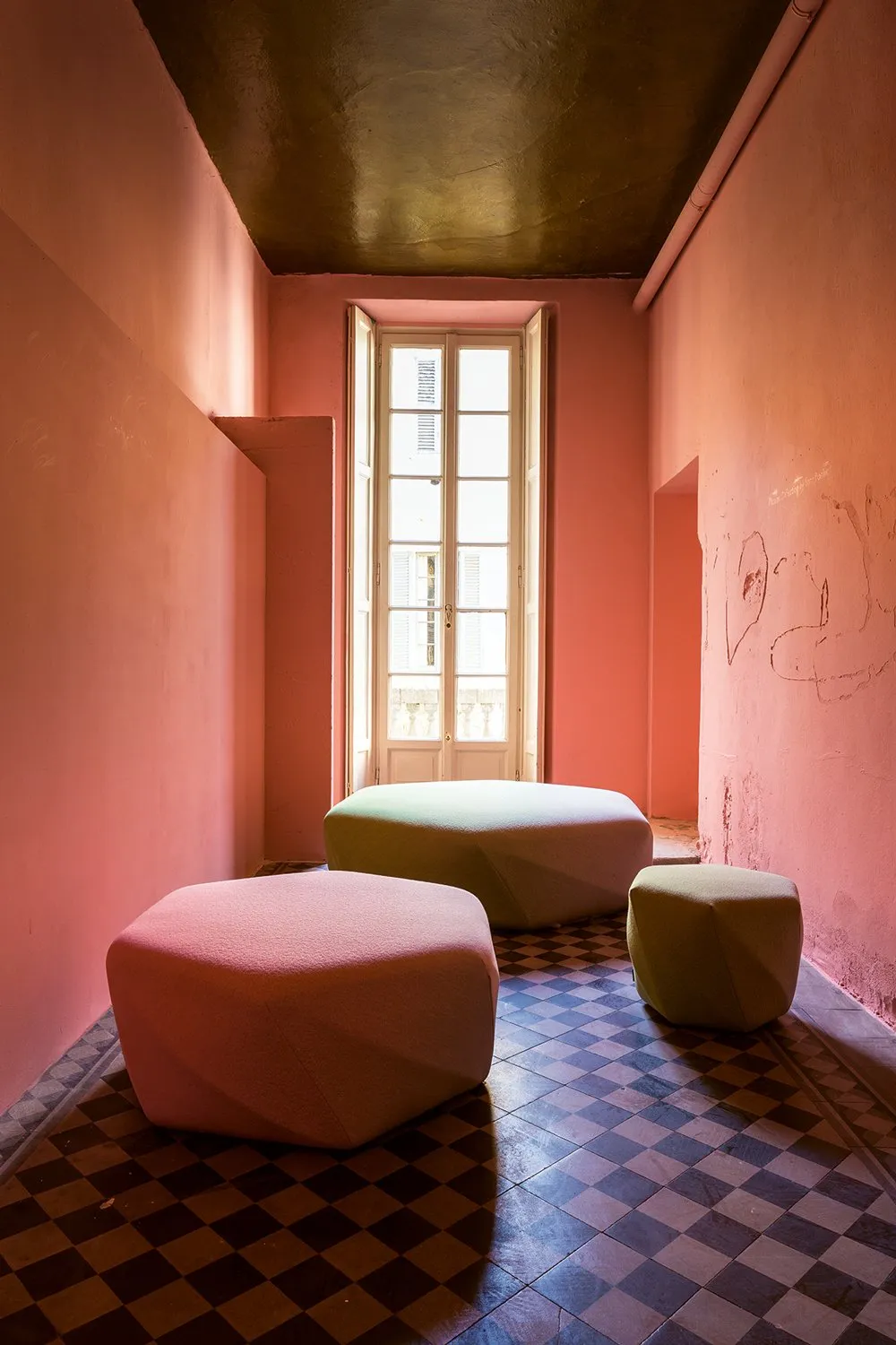 Brook – Moroso at Mesmetric