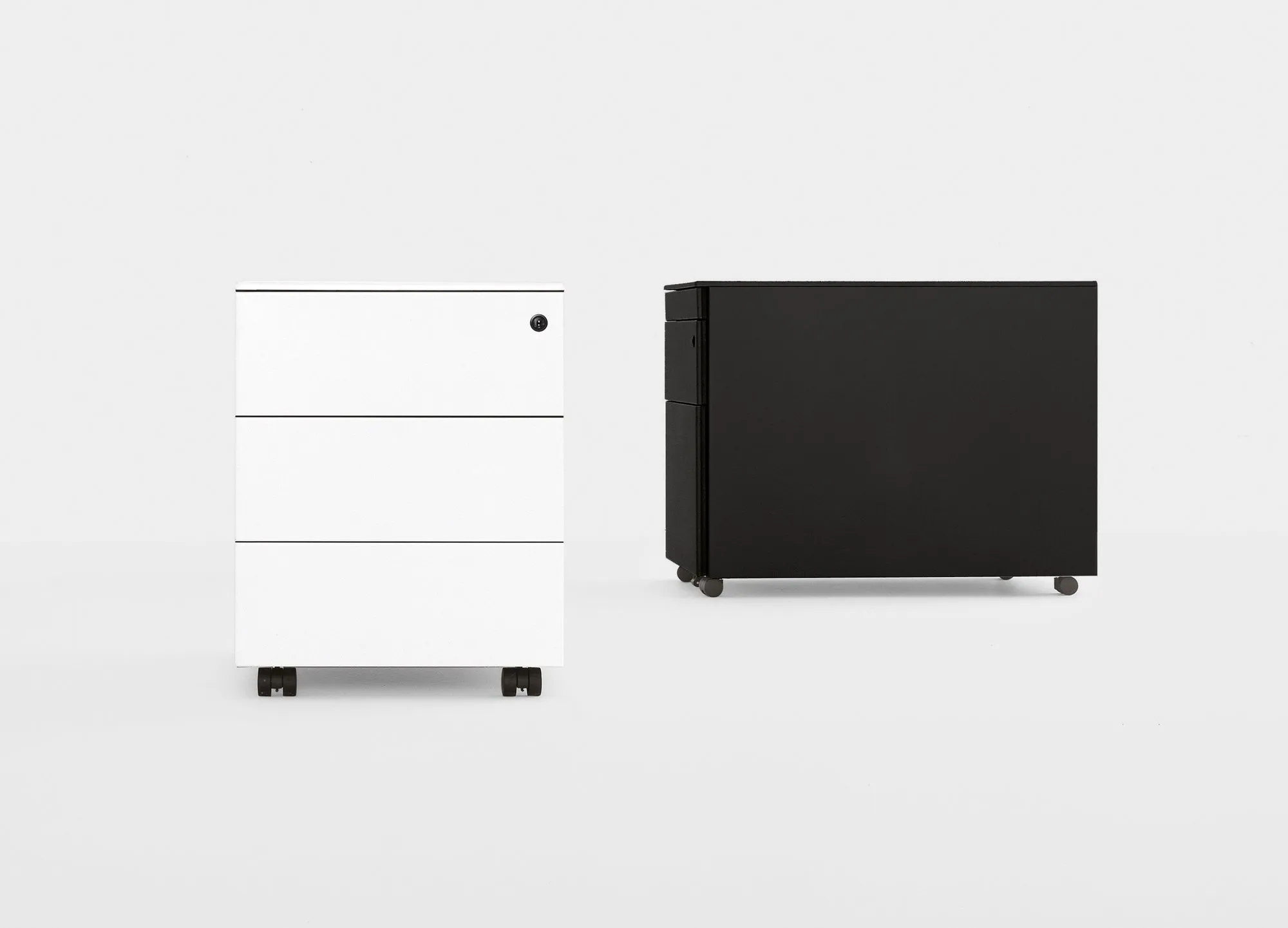 Bureau – Kristalia at Mesmetric