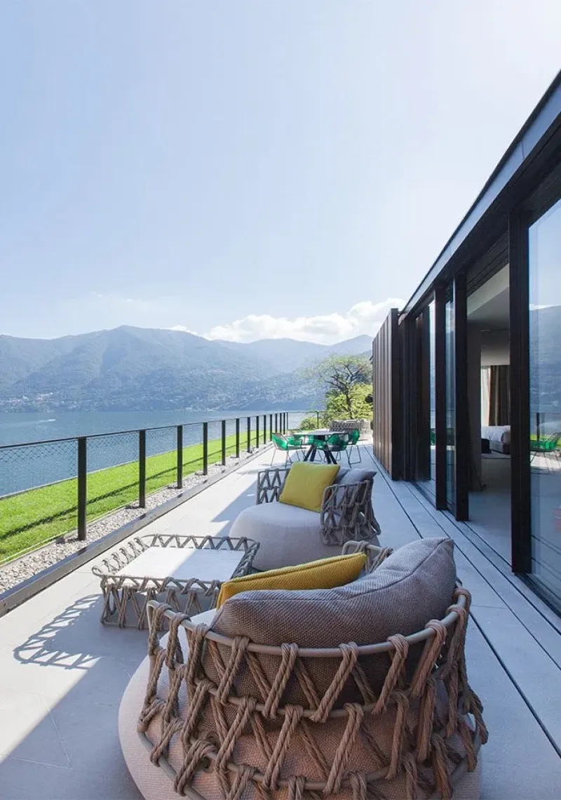 Butterfly Outdoor - B&B Italia Outdoor w Mesmetric