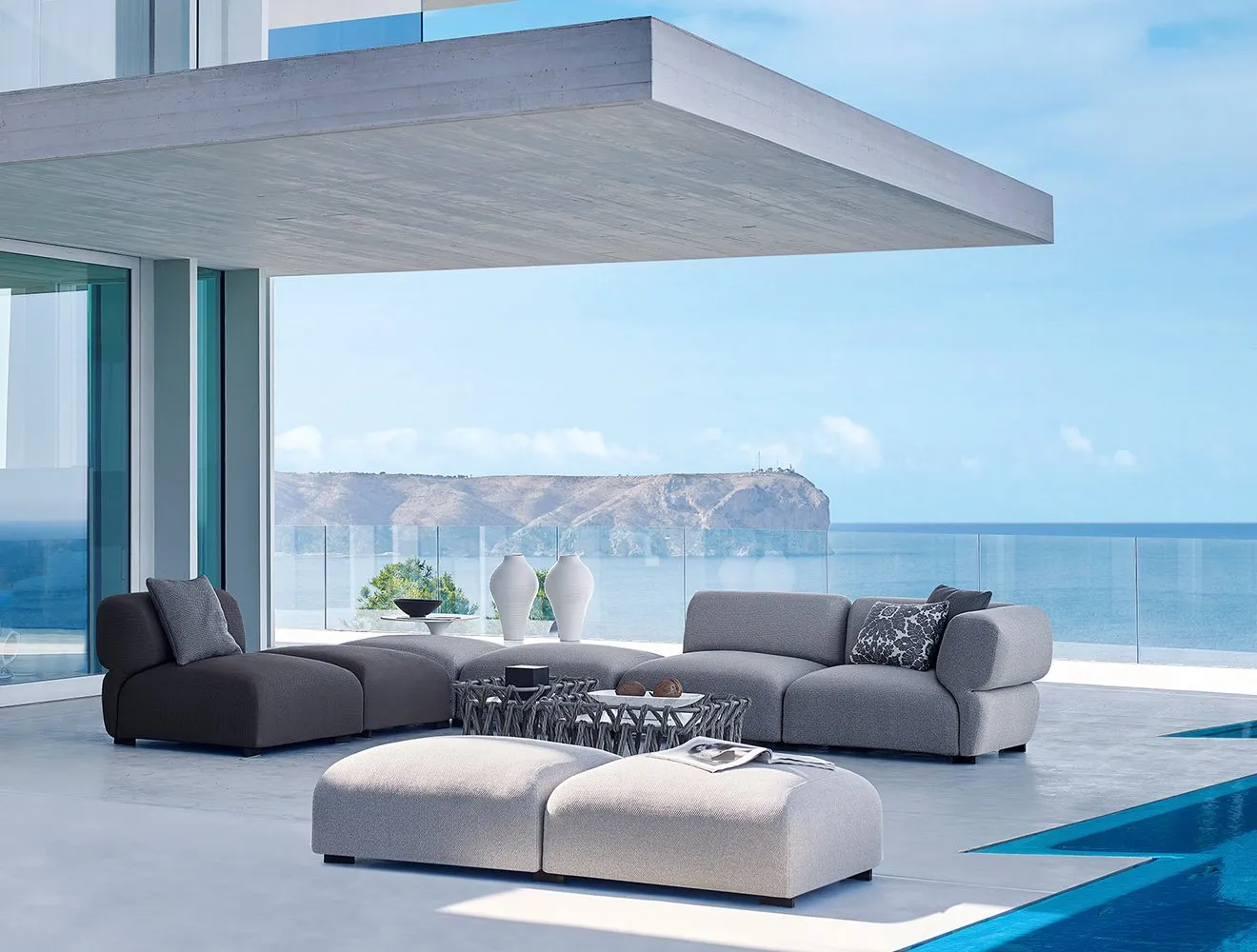Butterfly Outdoor - B&B Italia Outdoor w Mesmetric