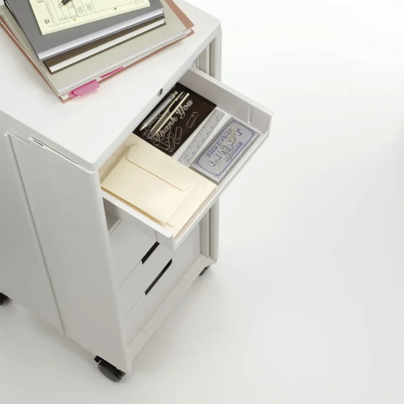 Caddy – Vitra at Mesmetric