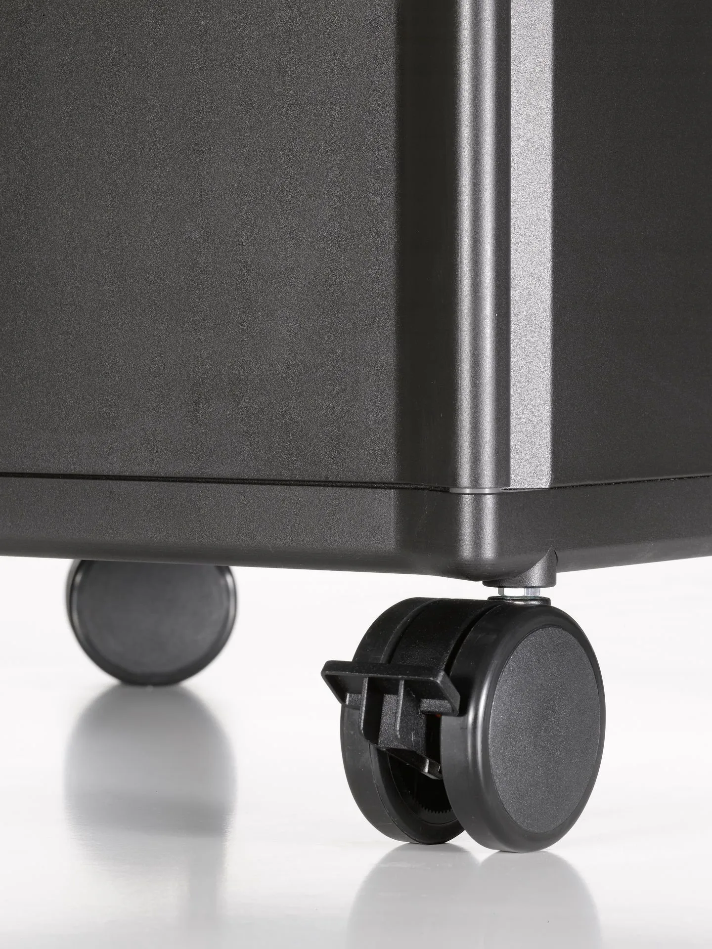 Caddy – Vitra at Mesmetric