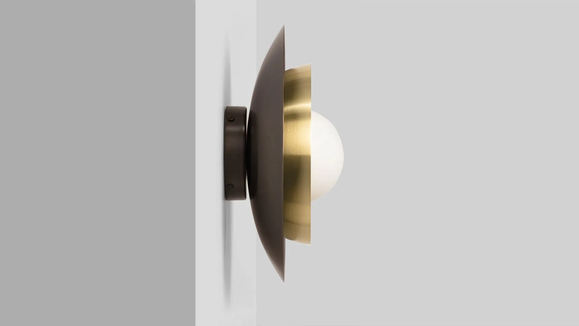 Carapace Wall – CTO lighting at Mesmetric