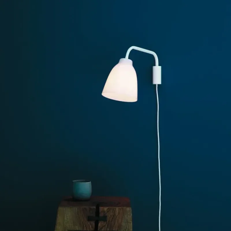 Caravaggio™ Read - Fritz Hansen w Mesmetric