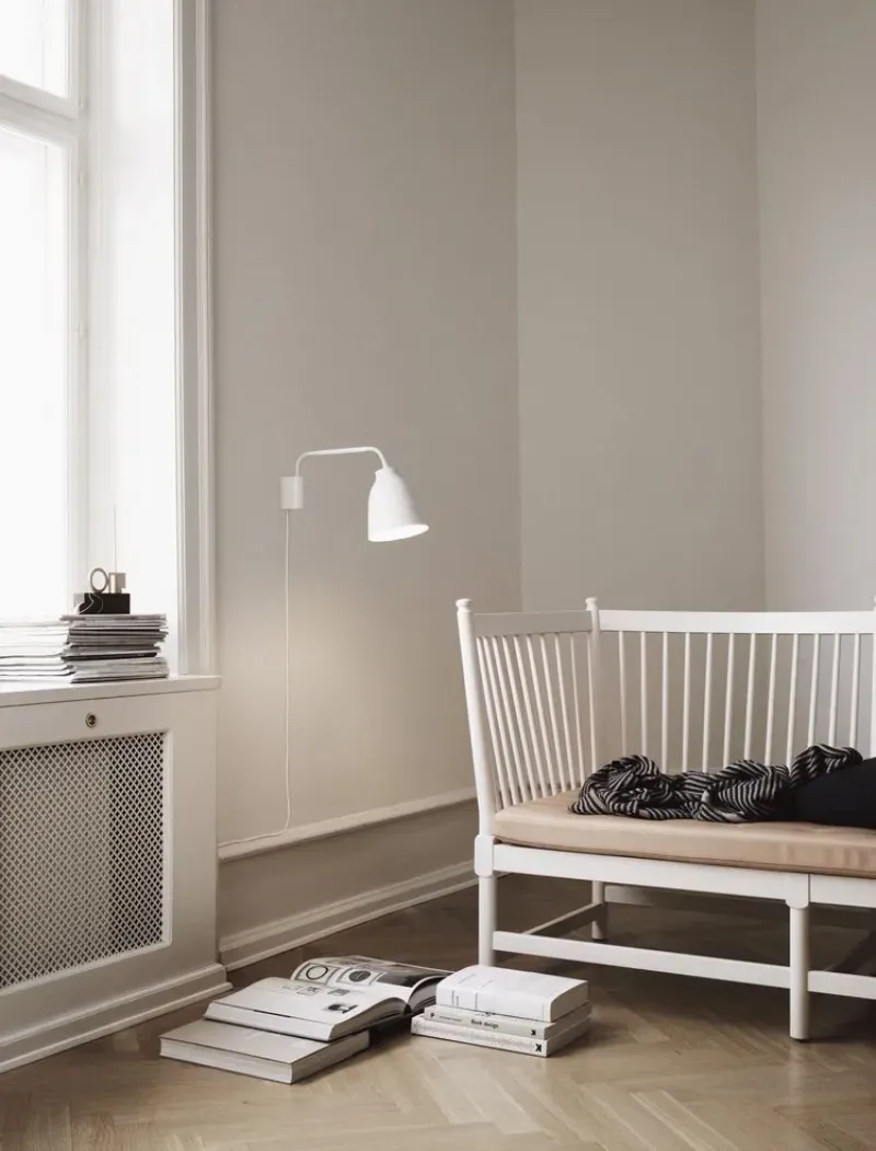 Caravaggio™ Read - Fritz Hansen w Mesmetric