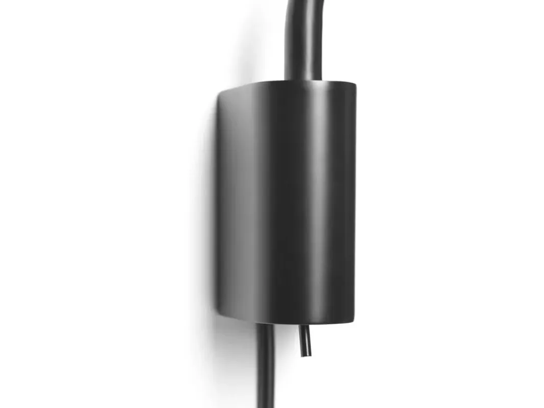 Caravaggio™ Read - Fritz Hansen w Mesmetric