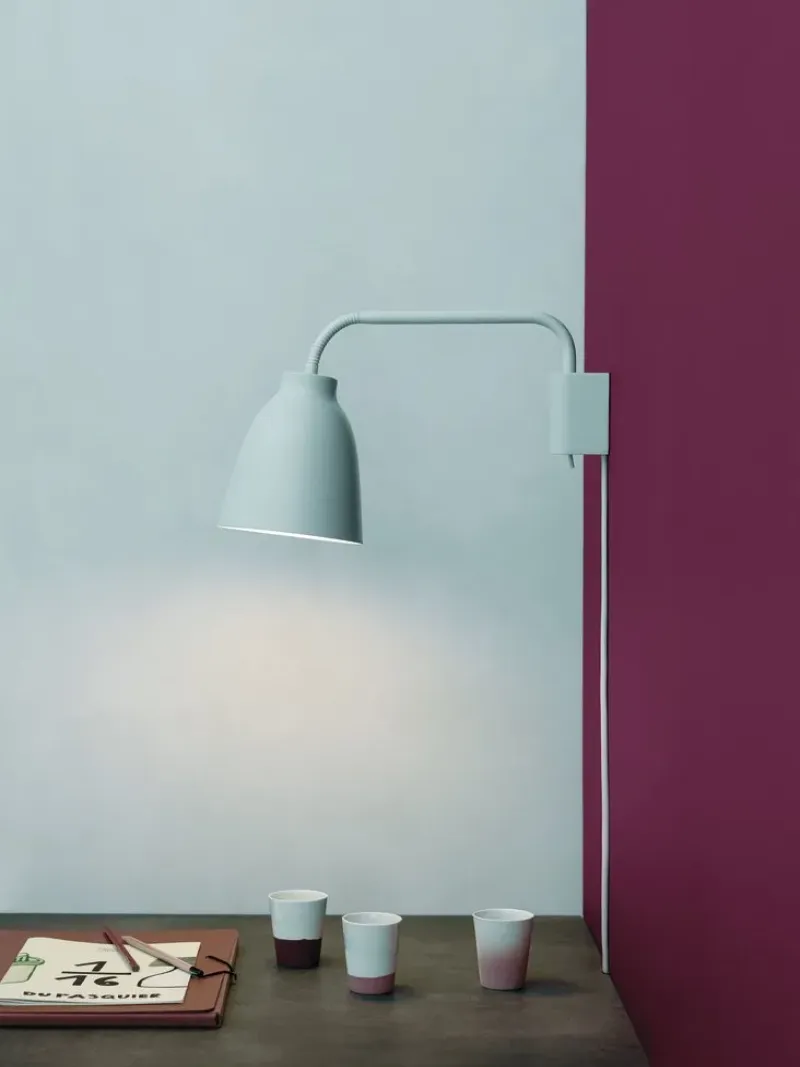 Caravaggio™ Read - Fritz Hansen w Mesmetric