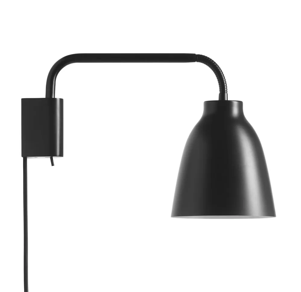 Caravaggio™ Read - Fritz Hansen w Mesmetric