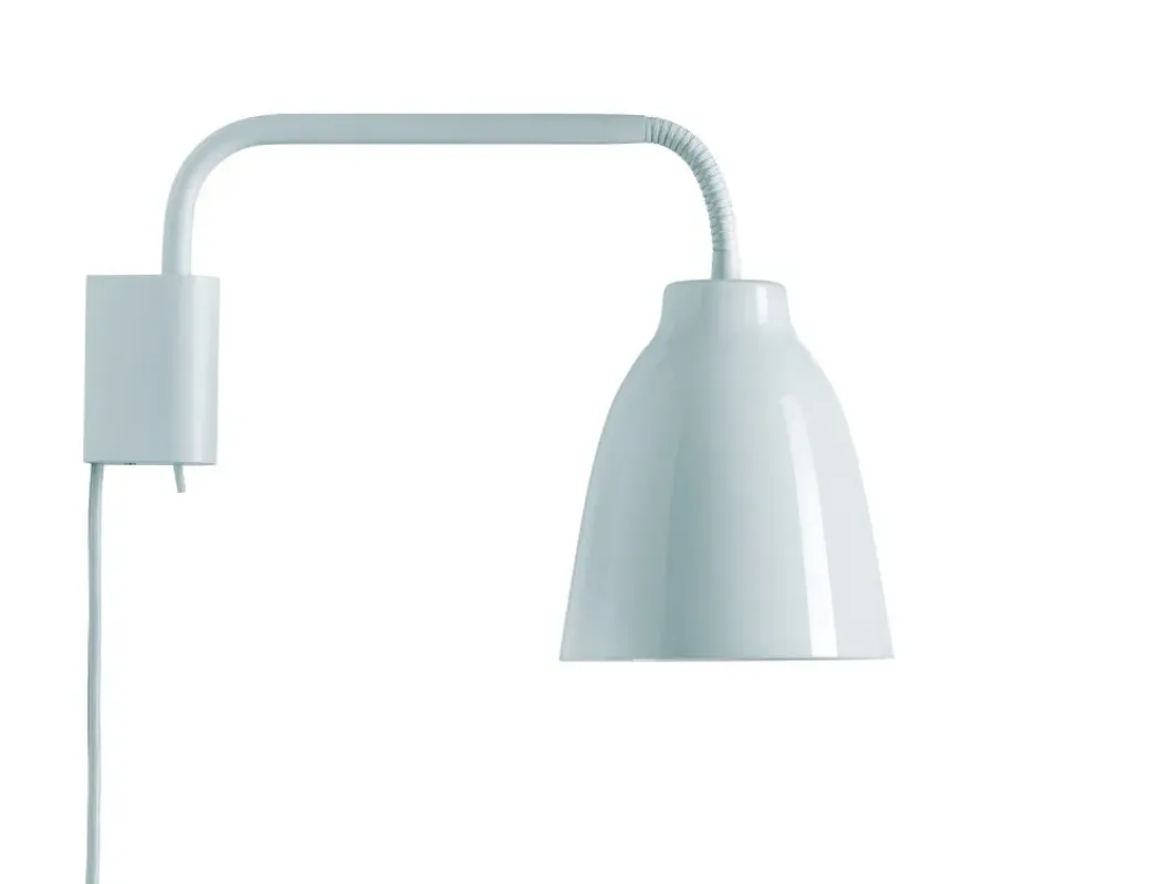 Caravaggio™ Read - Fritz Hansen w Mesmetric