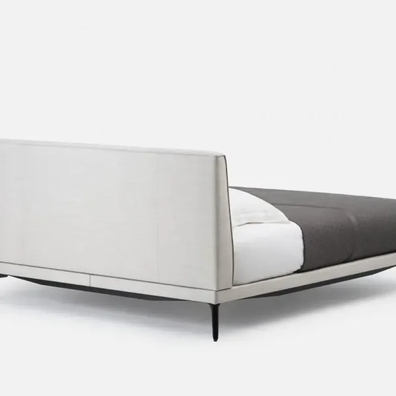 400 Mcqueen – De La Espada at Mesmetric