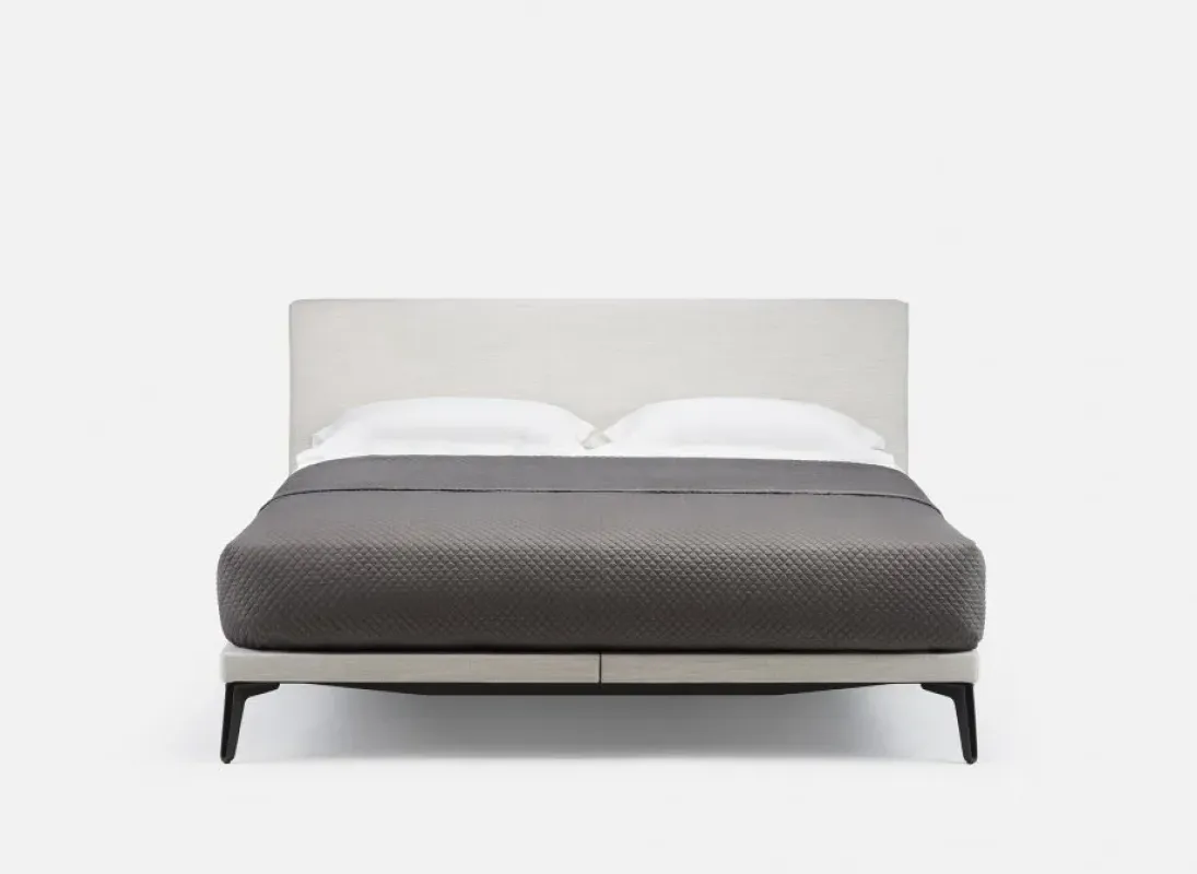 400 Mcqueen – De La Espada at Mesmetric