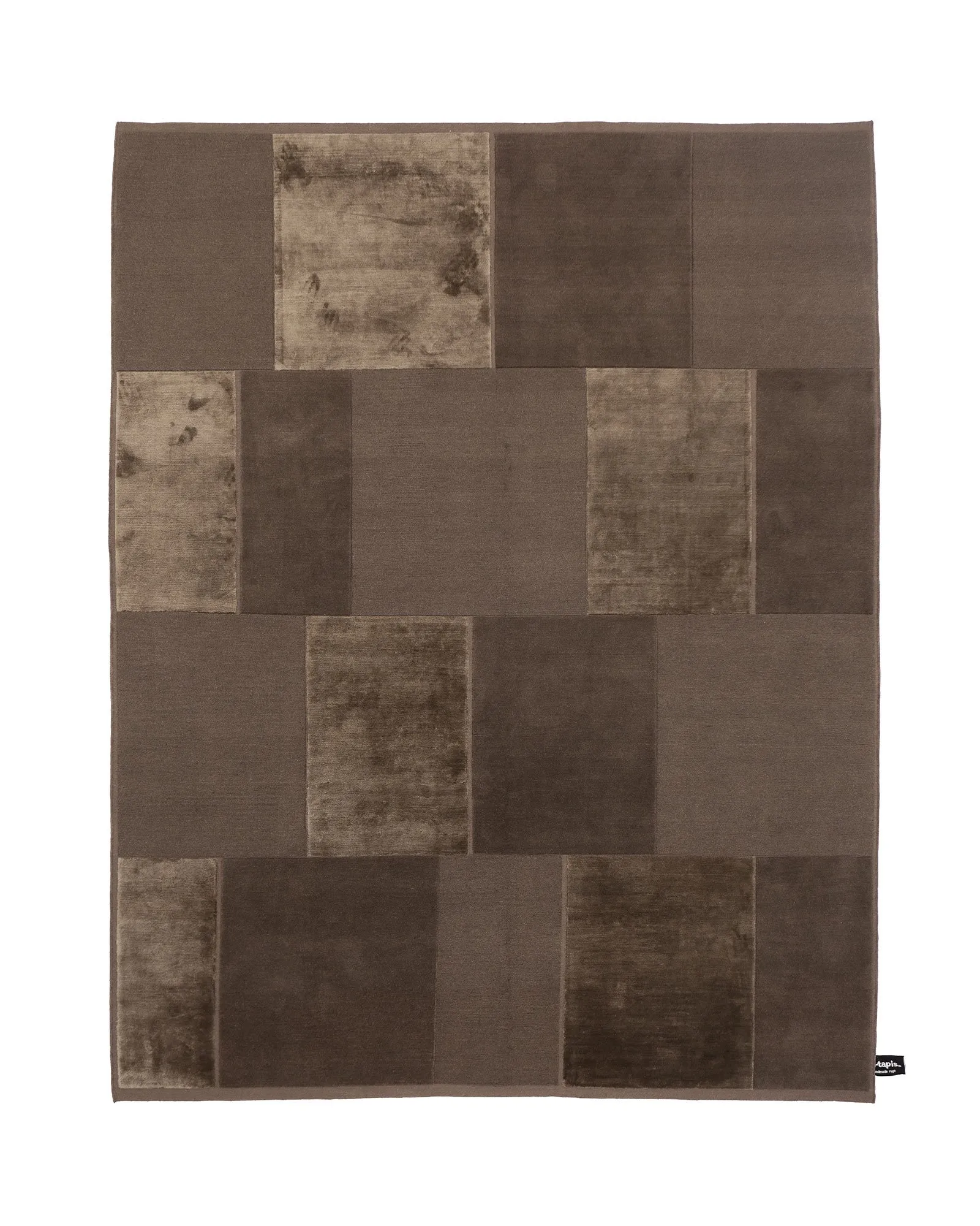 Casellario Monocromo – CC-Tapis at Mesmetric