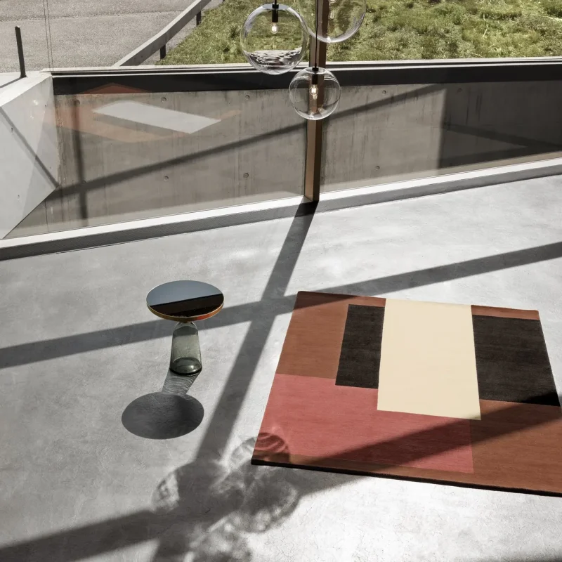 Cassis Rug - ClassiCon w Mesmetric