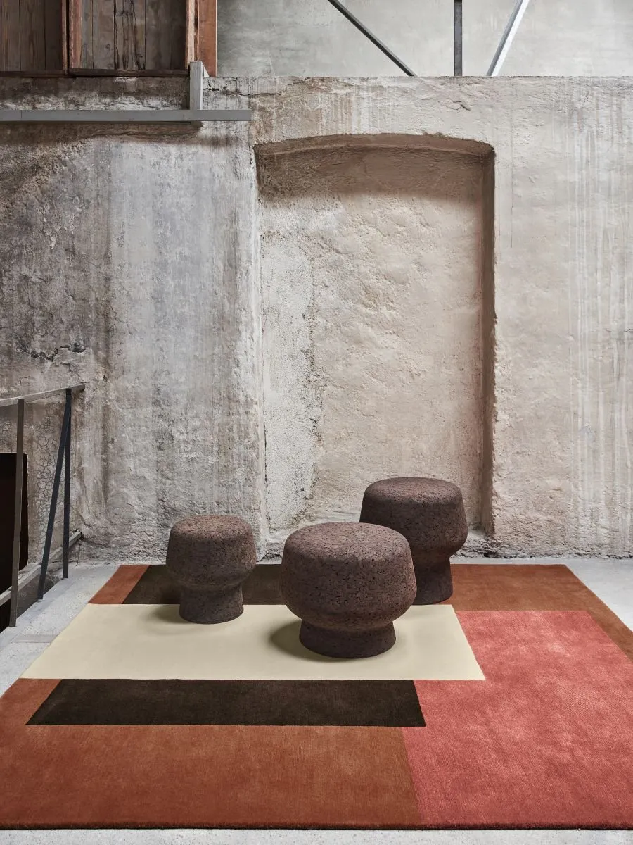 Cassis Rug - ClassiCon w Mesmetric