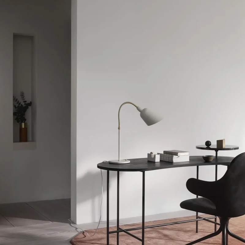 Catch Chair Swivel JH2 – & Tradition at Mesmetric