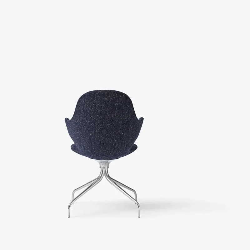 Catch Chair Swivel JH2 – & Tradition at Mesmetric