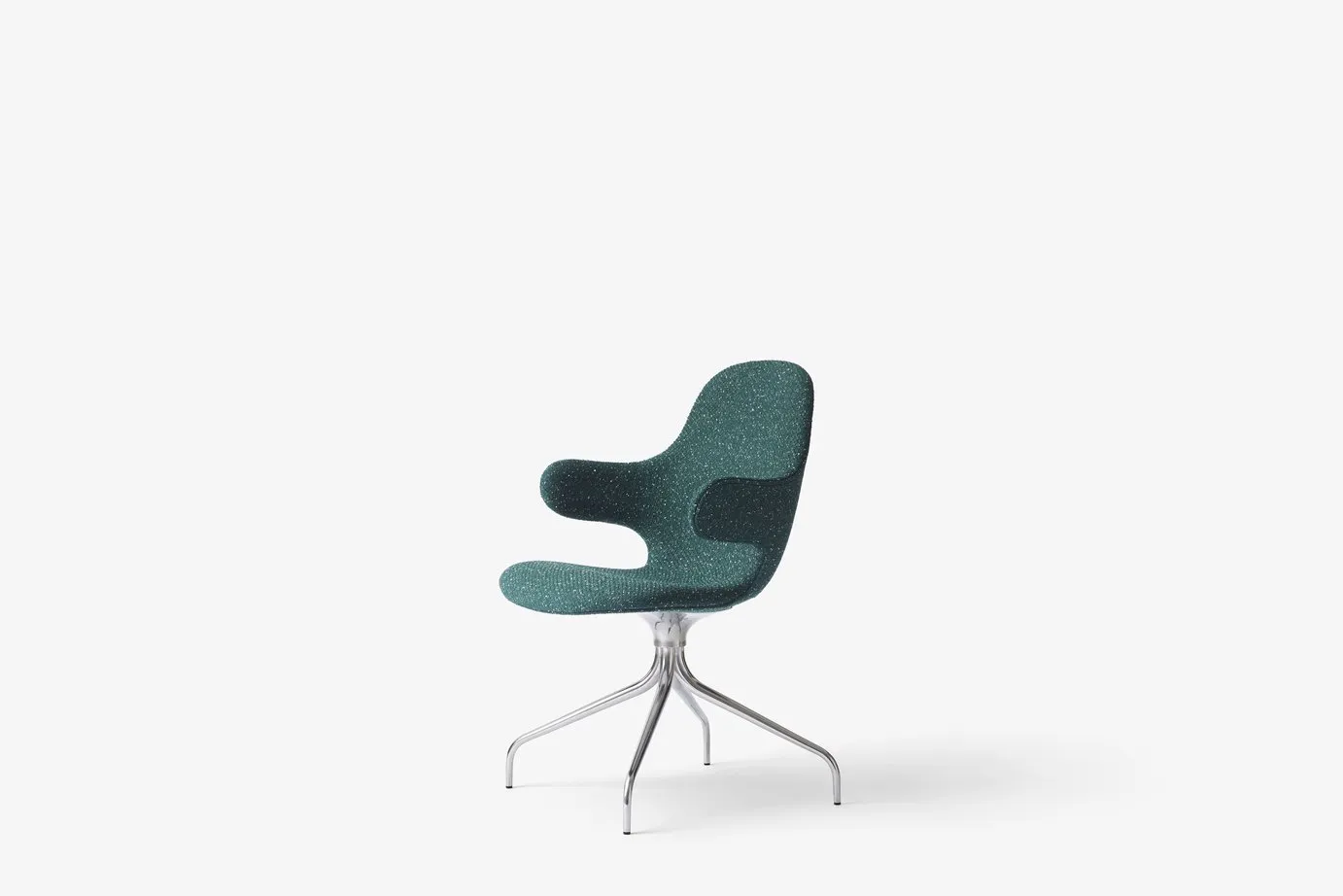 Catch Chair Swivel JH2 – & Tradition at Mesmetric