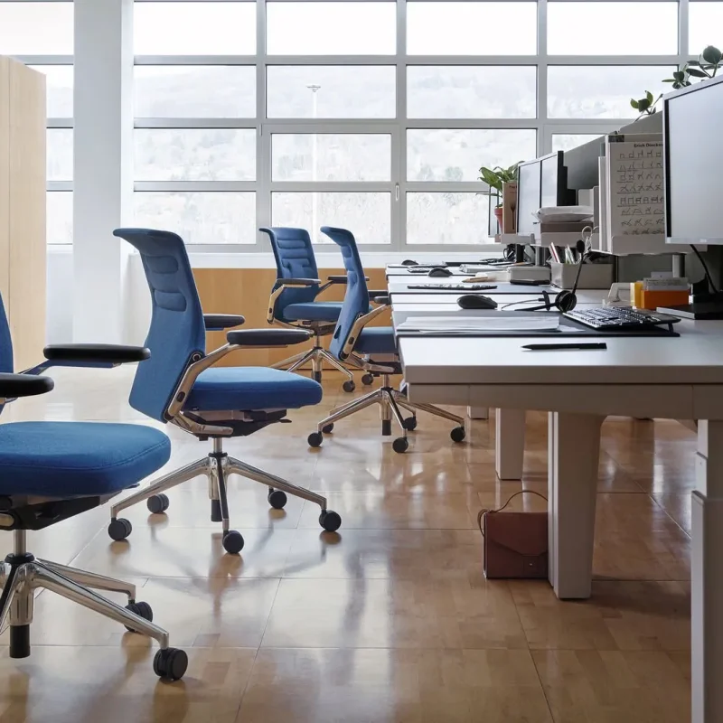 CDS Sit-Stand Cluster - Vitra w Mesmetric