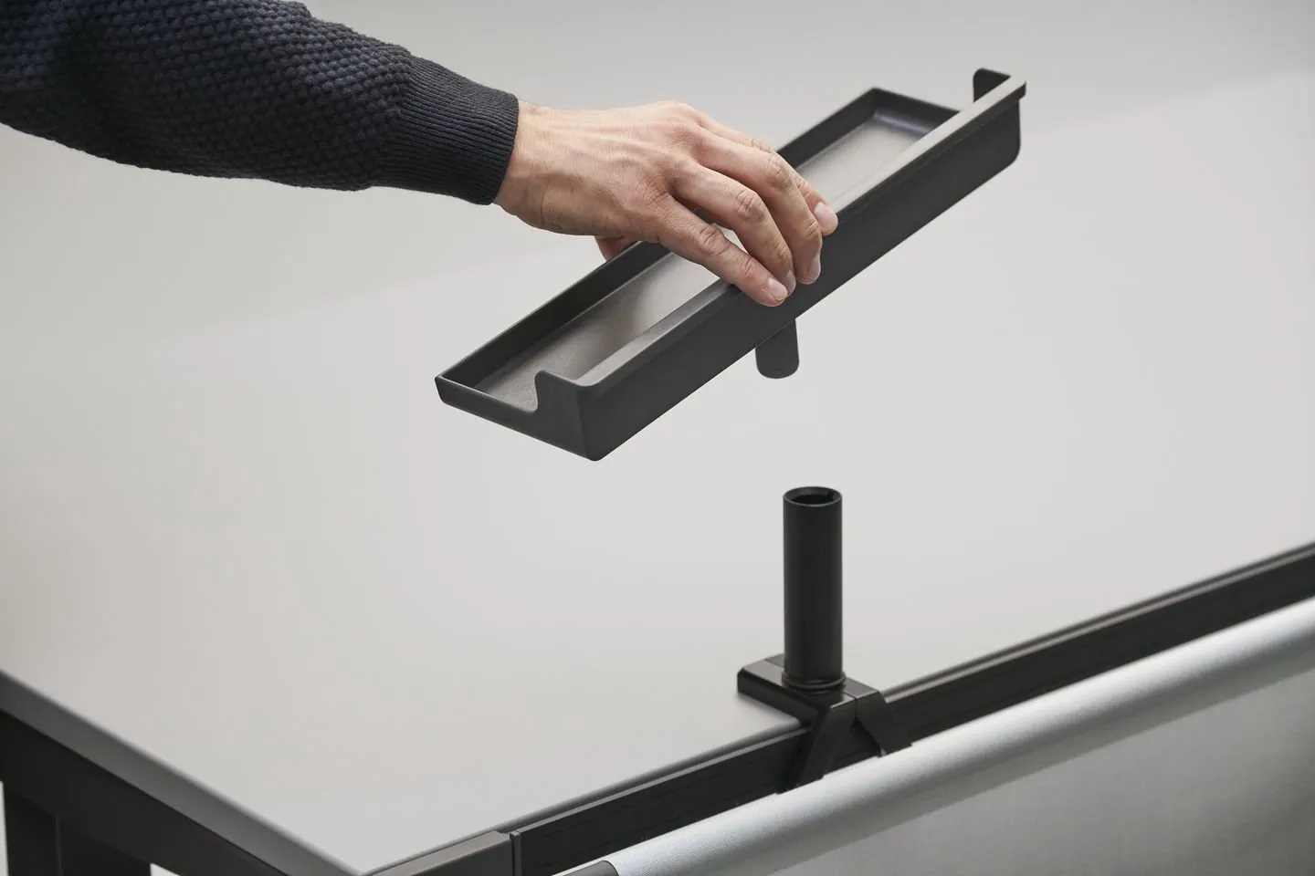 CDS Sit-Stand Cluster - Vitra w Mesmetric