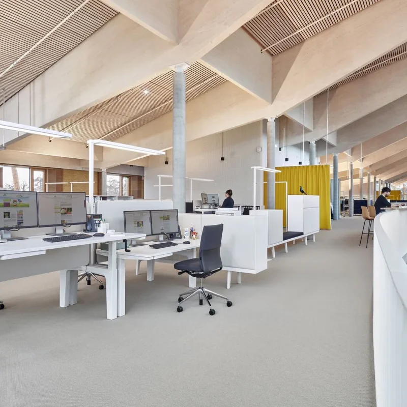 CDS Sit-Stand Cluster - Vitra w Mesmetric